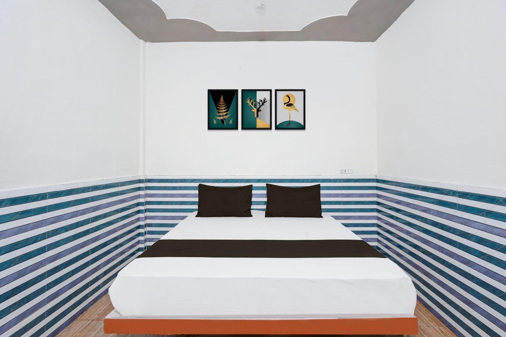 Hotel O Golden Bird ノイダ エクステリア 写真