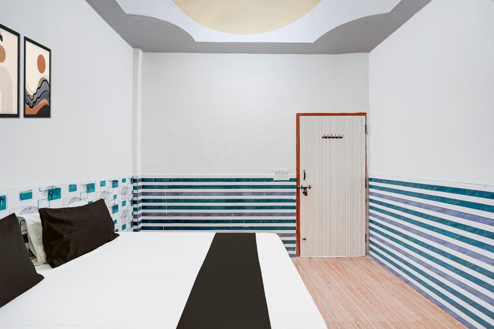 Hotel O Golden Bird ノイダ エクステリア 写真
